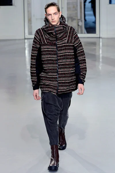 Look 1